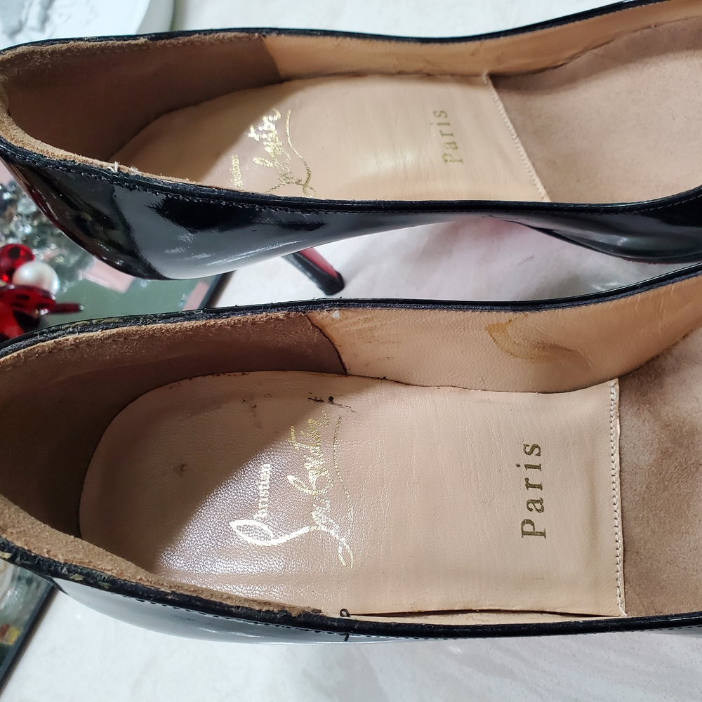 Christian Louboutin Glossy Black Heels - Picture 3 of 5